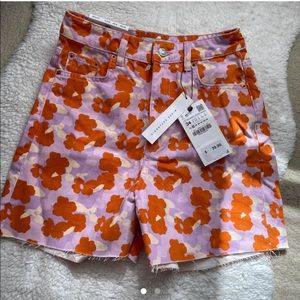 ZARA 90s HIGH WAISTED SHORT in POPPY FLOWER PRINT